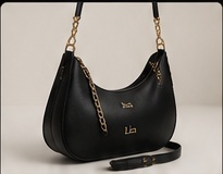 Lia Moon Black
